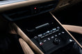 Charger l'image dans la visionneuse de la galerie, Porsche Cayenne E Hybrid Coupé