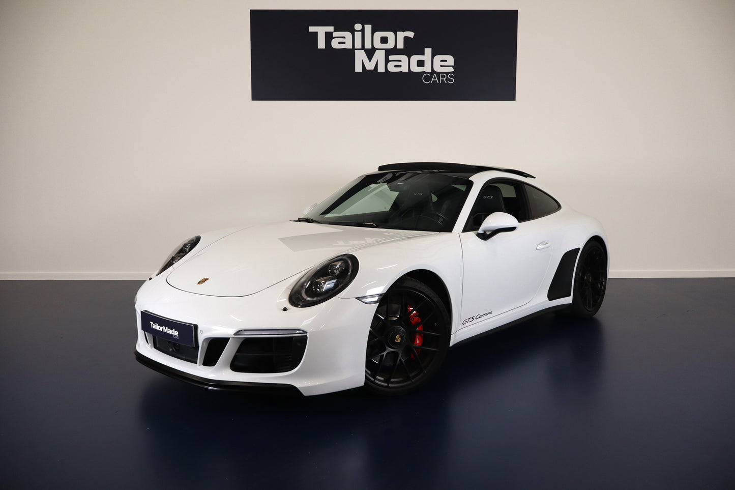 Porsche 911 carrera 4 GTS