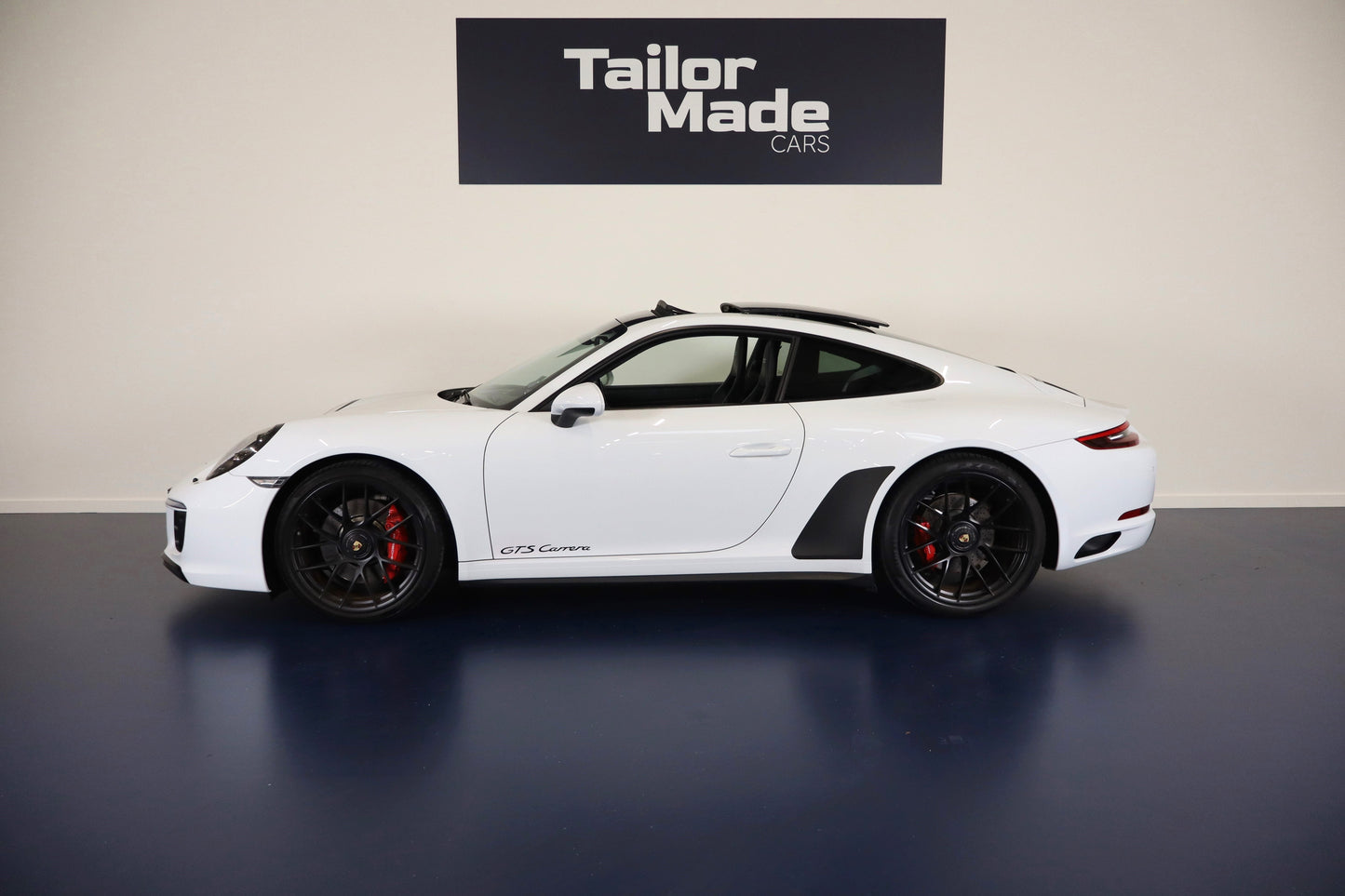 Porsche 911 carrera 4 GTS