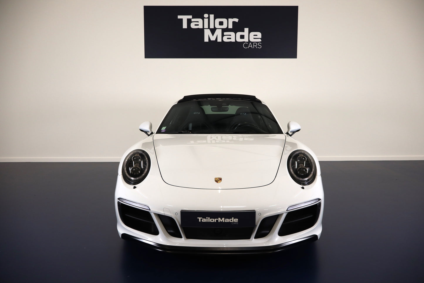 Porsche 911 carrera 4 GTS