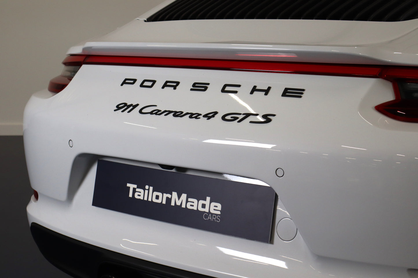 Porsche 911 carrera 4 GTS