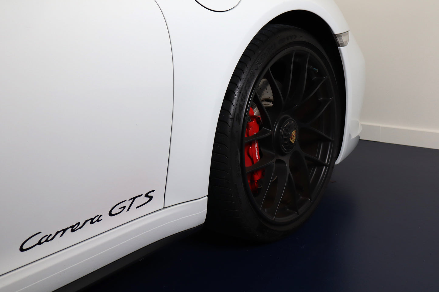 Porsche 911 carrera 4 GTS