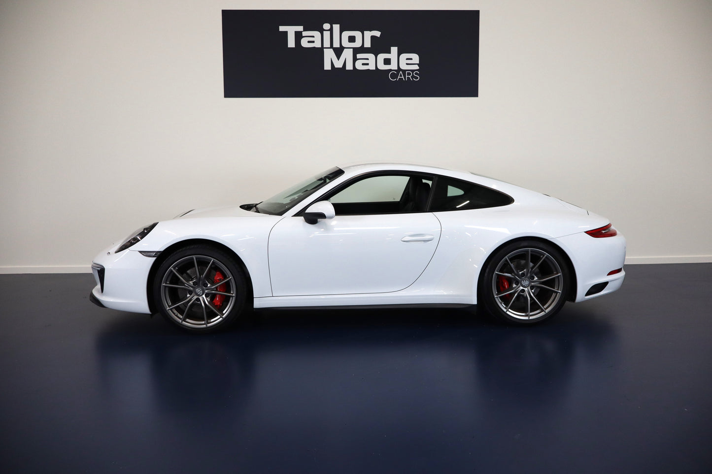 Porsche 911 carrera 4S coupe