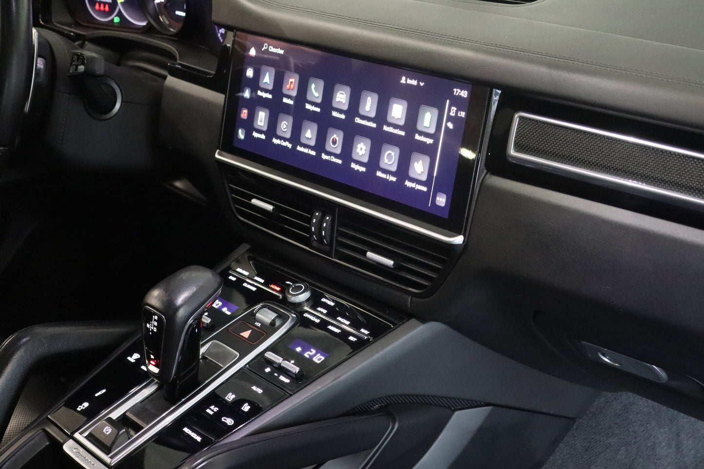 Porsche Cayenne Coupe Hybrid