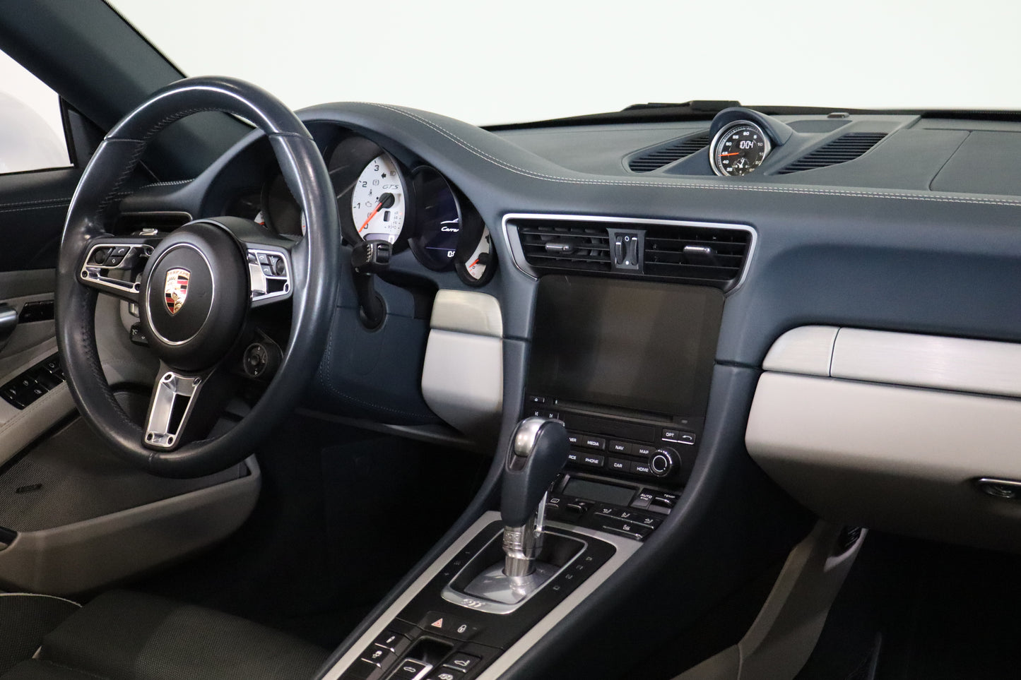 Porsche 911 carrera 4GTS cabriolet