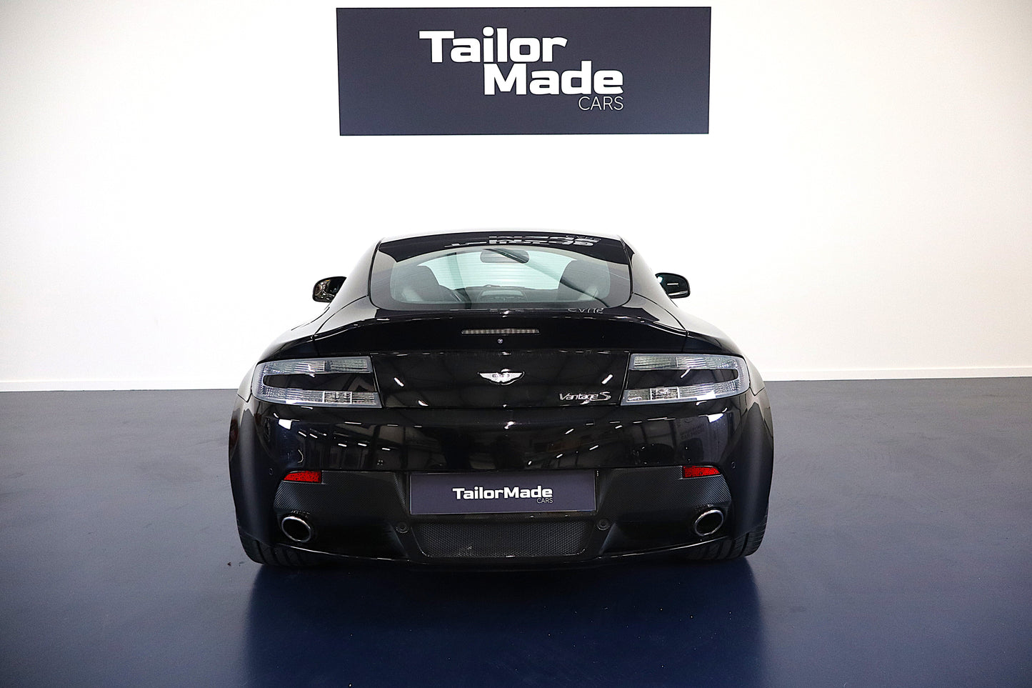 Aston Martin V8 Vantage