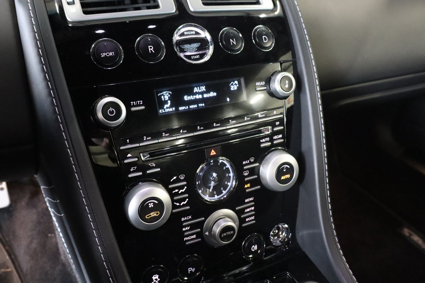 Aston Martin V8 Vantage