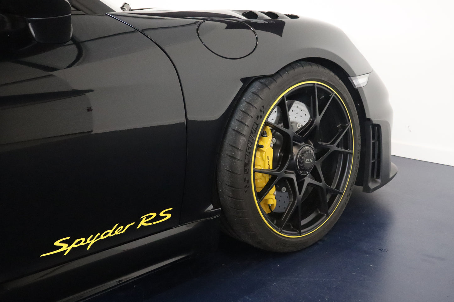 Porsche 718 Spyder RS