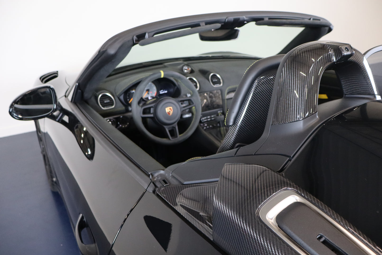 Porsche 718 Spyder RS