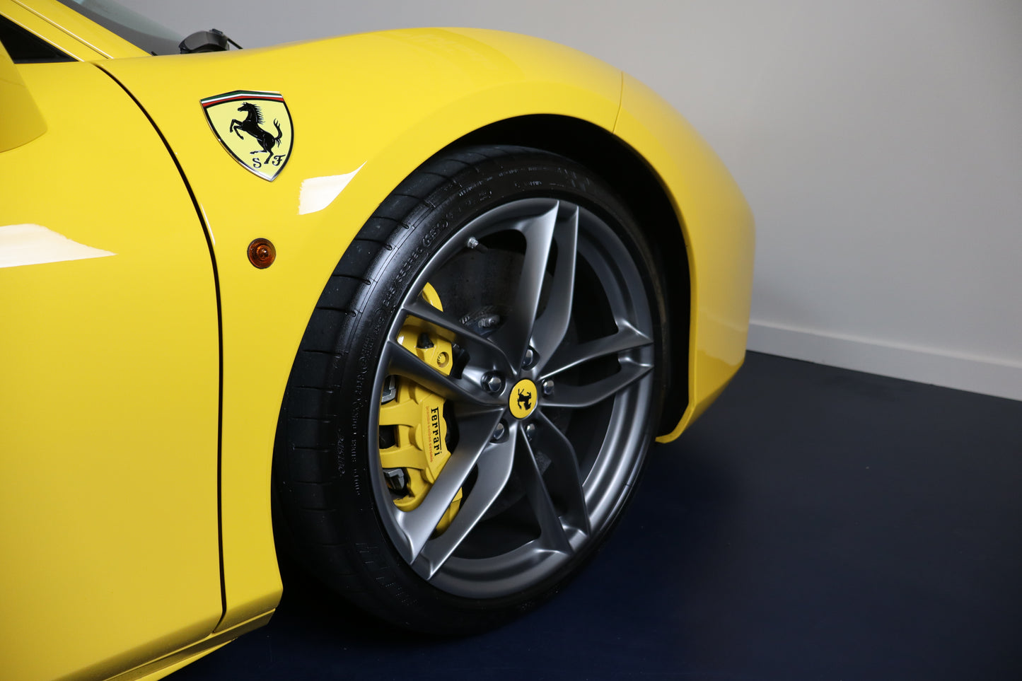FERRARI 488 GTB