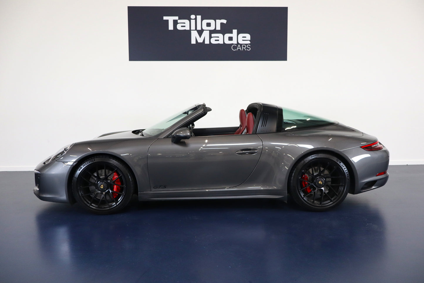 Porsche 911 Targa 4 GTS 450 PDK