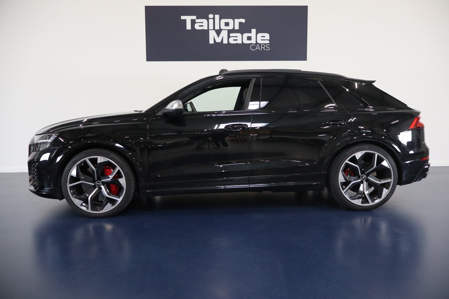 Audi RSQ8 600 Quattro