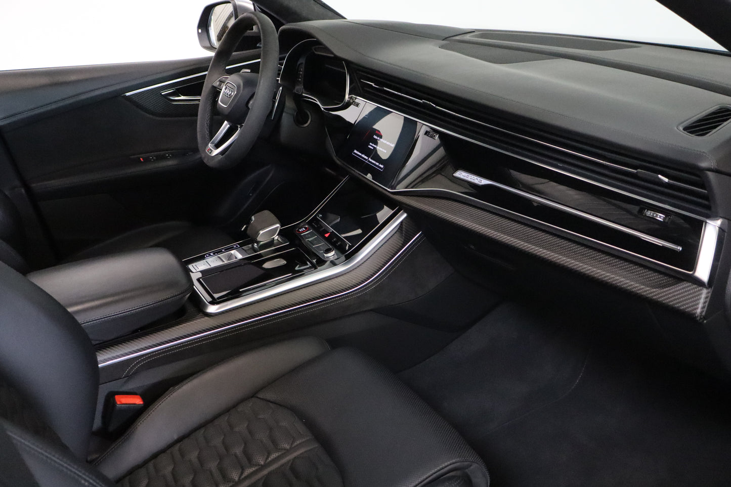 Audi RSQ8 600 Quattro
