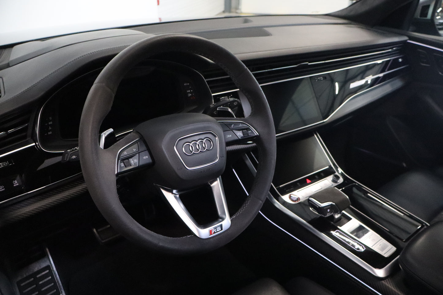 Audi RSQ8 600 Quattro