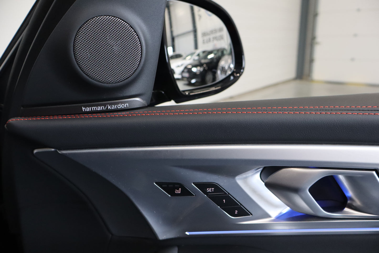 BMW XM 748 Label Red