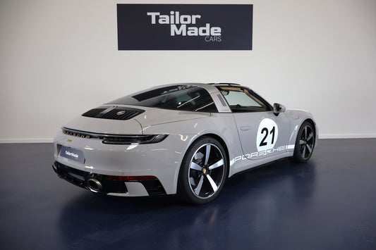 Porsche 911 Targa 4S Heritage Edition