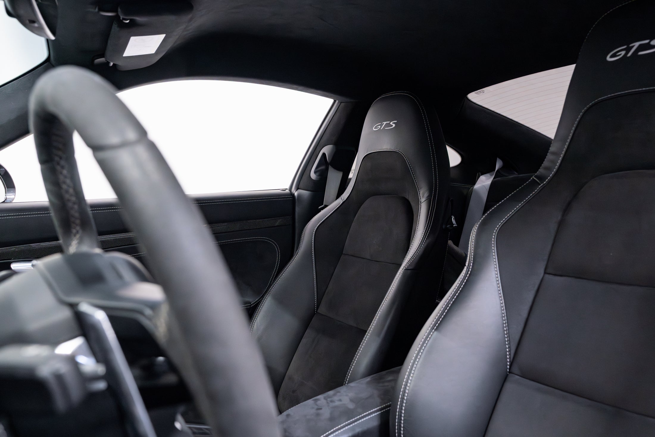 Porsche 911 Carrera 4 GTS