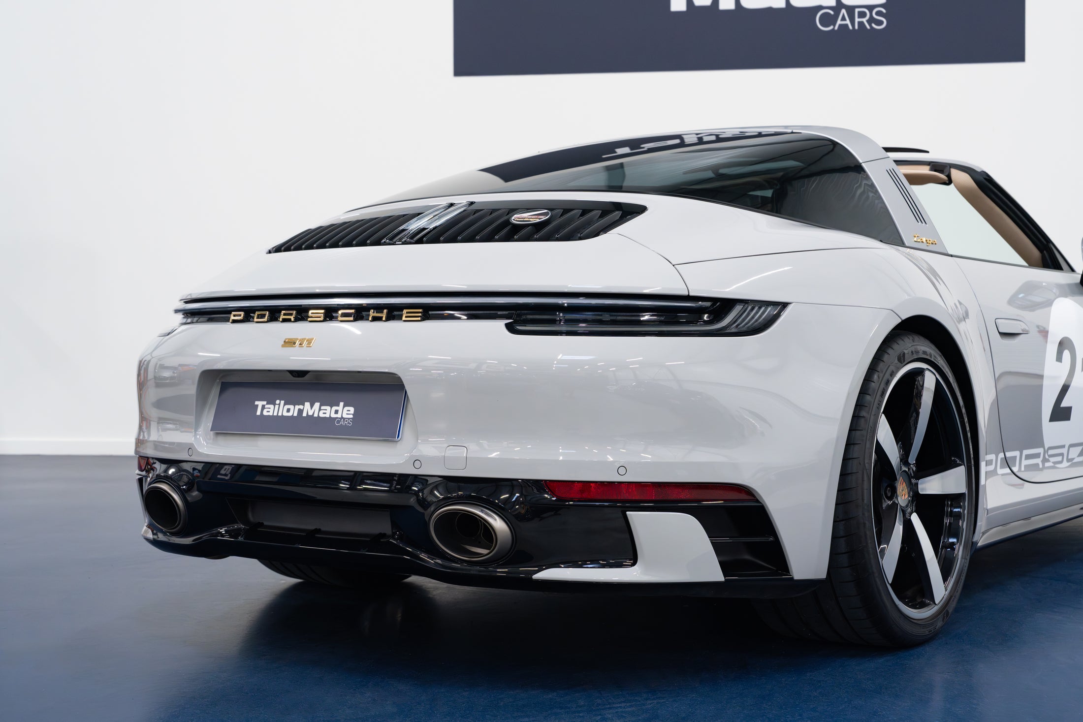 Porsche 911 Targa 4S Heritage Edition