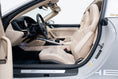 Charger l'image dans la visionneuse de la galerie, Porsche 911 Targa 4S Heritage Edition
