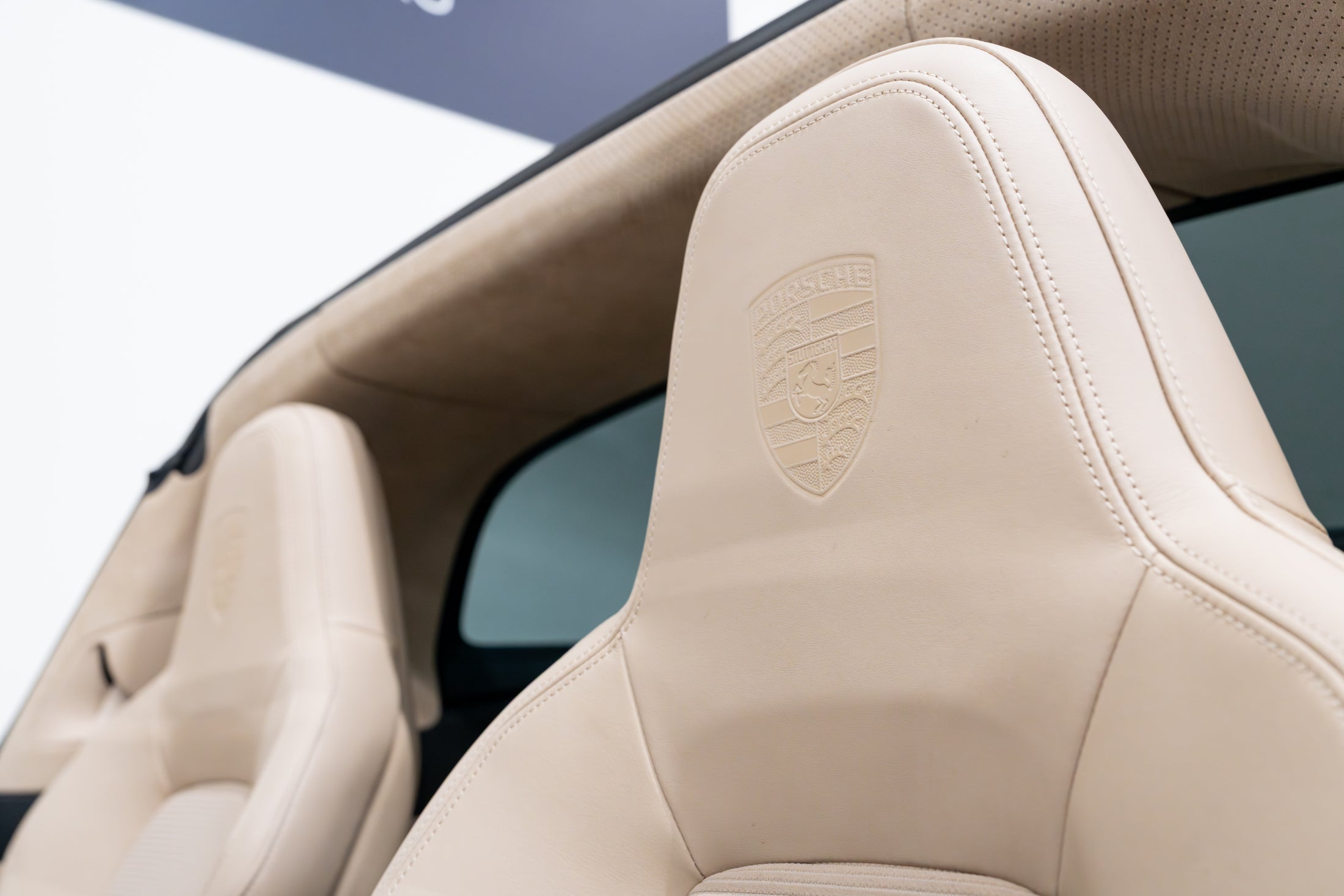 Porsche 911 Targa 4S Heritage Edition