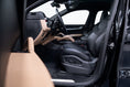 Charger l'image dans la visionneuse de la galerie, Porsche Cayenne E Hybrid Coupé

