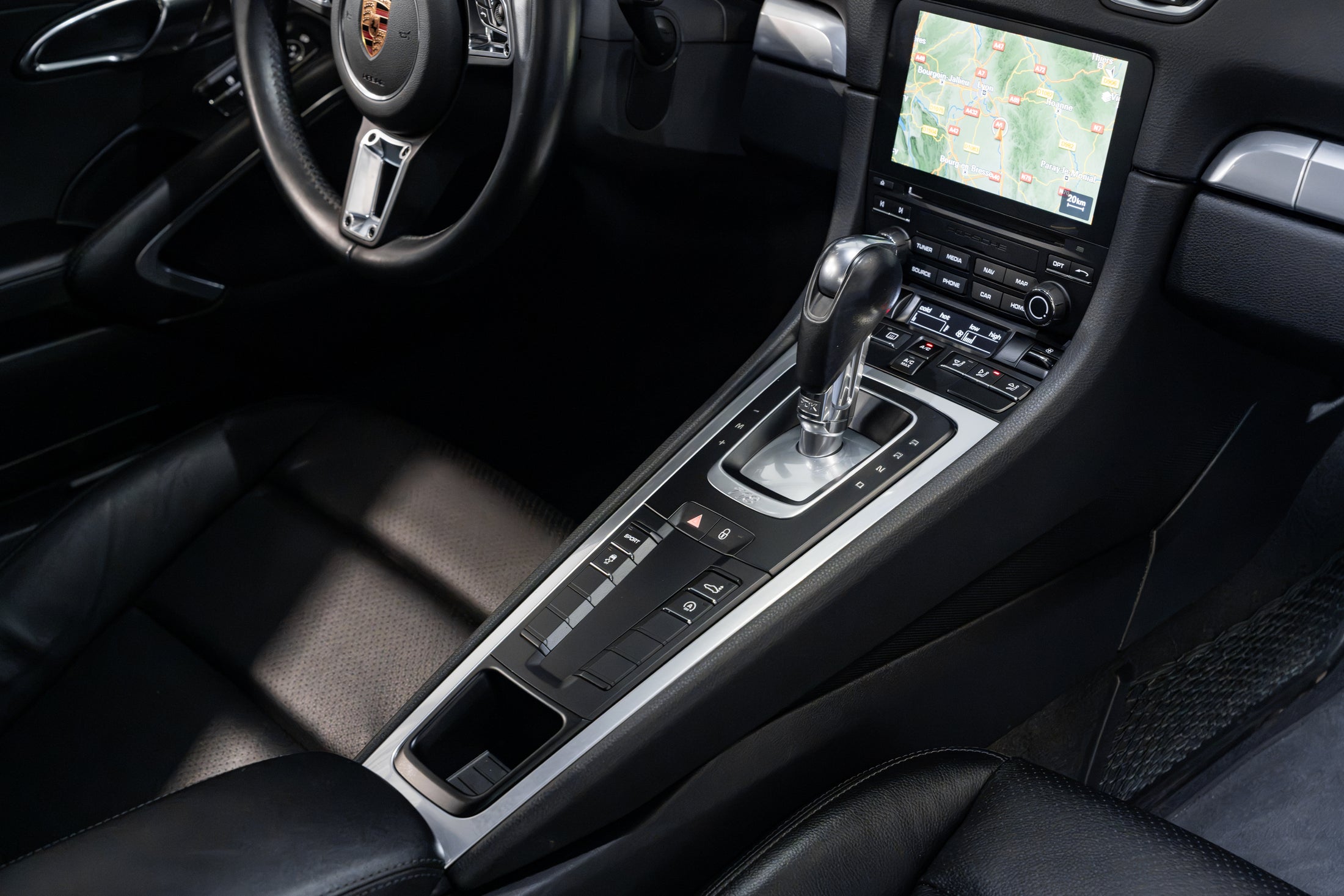 Porsche Cayman 300