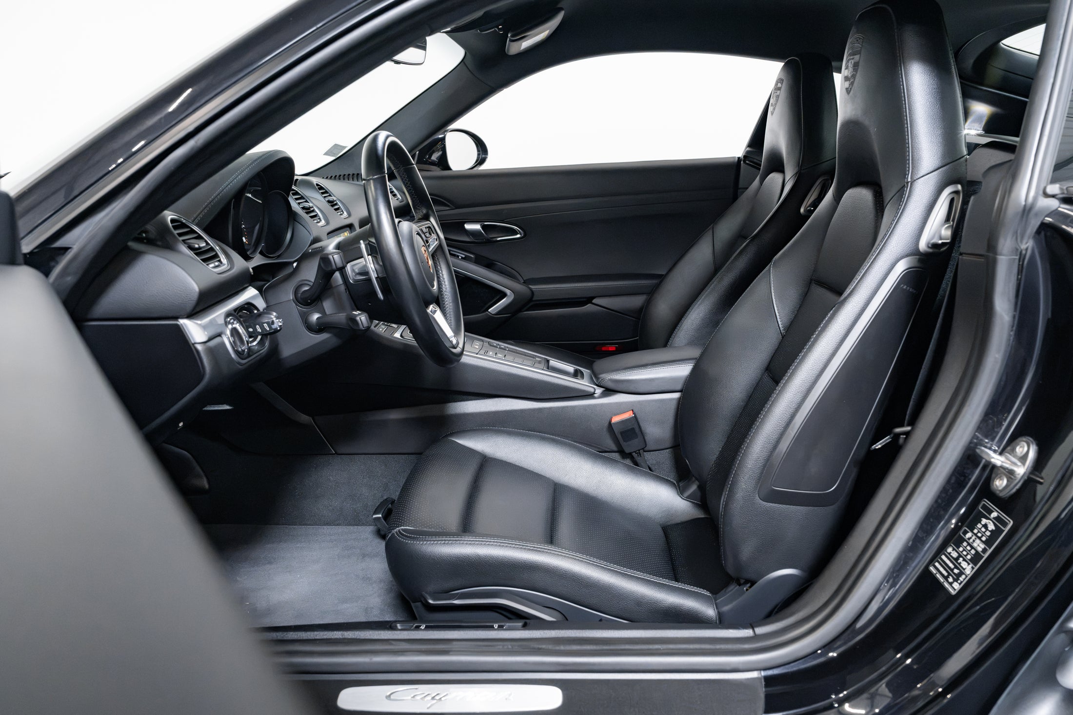 Porsche Cayman 300