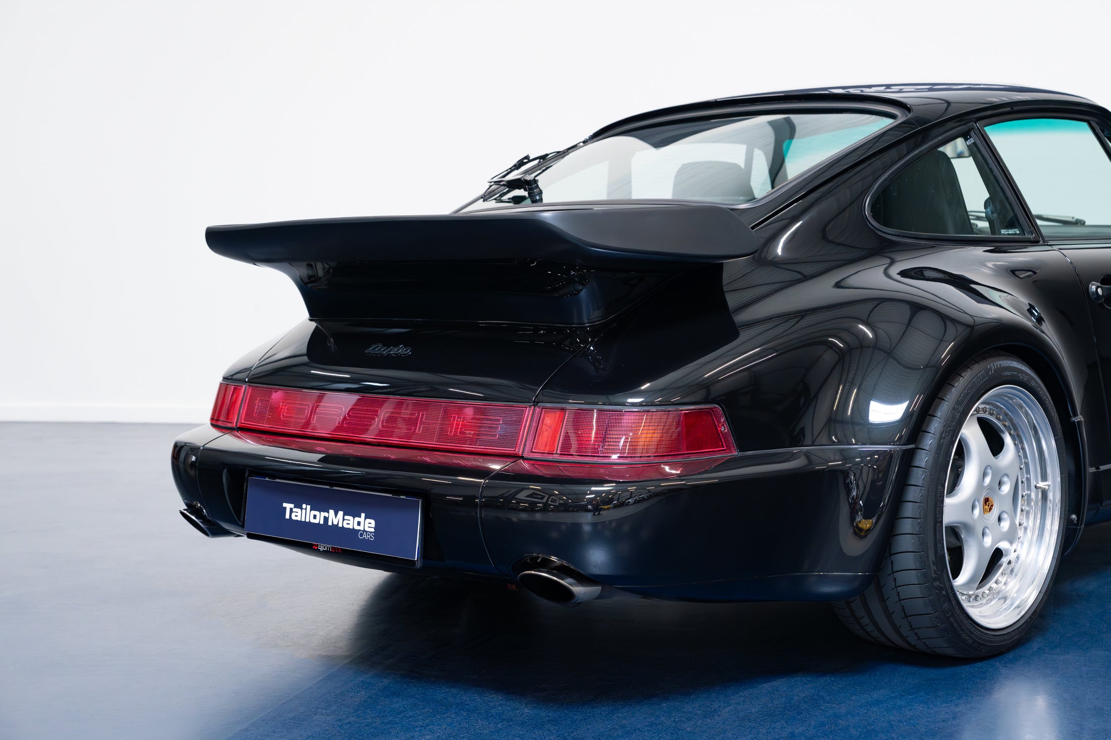 Porsche 911 Turbo 3.3 Kit X33