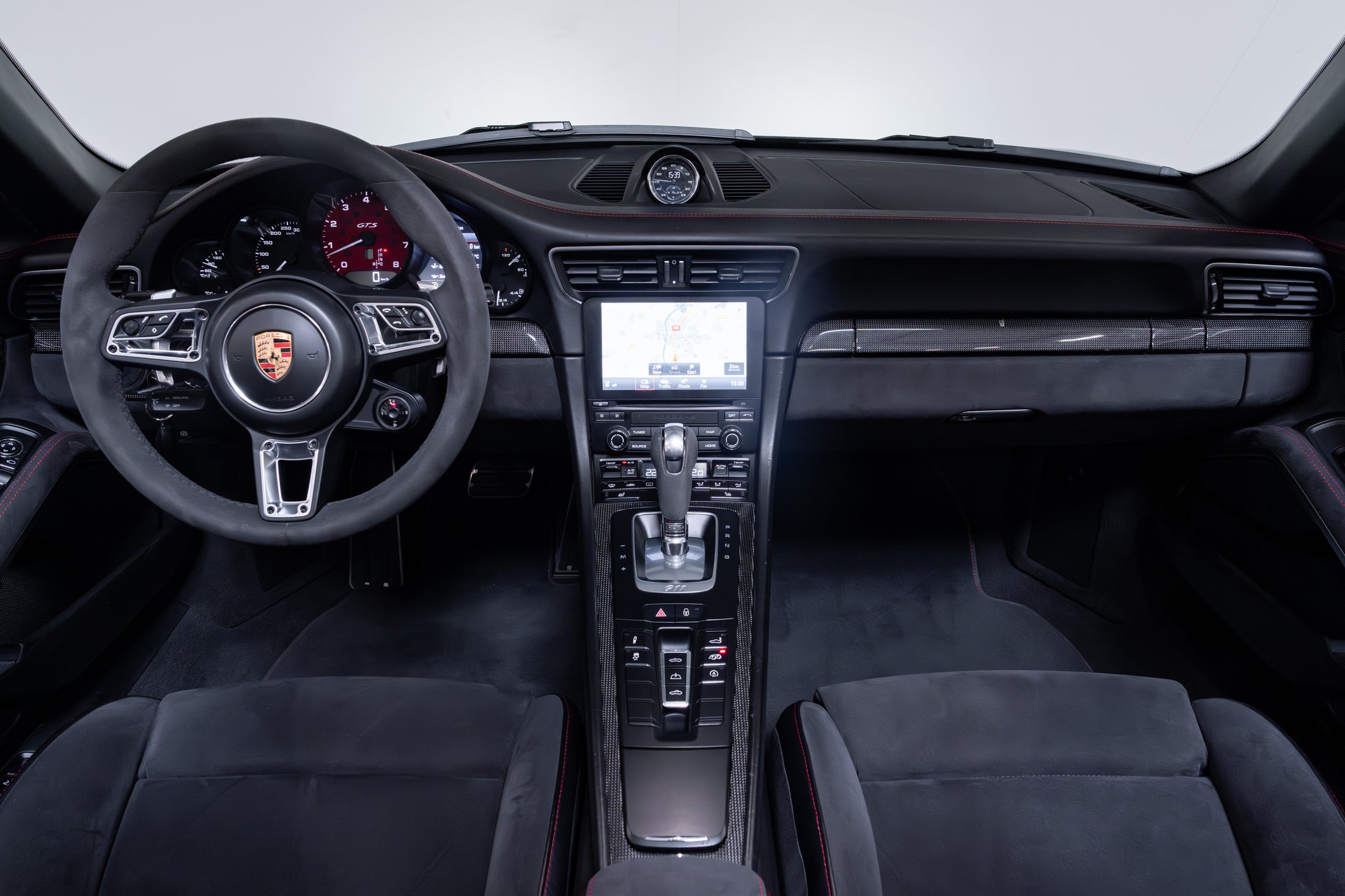 Porsche 911 Carrera 4 GTS Cabriolet