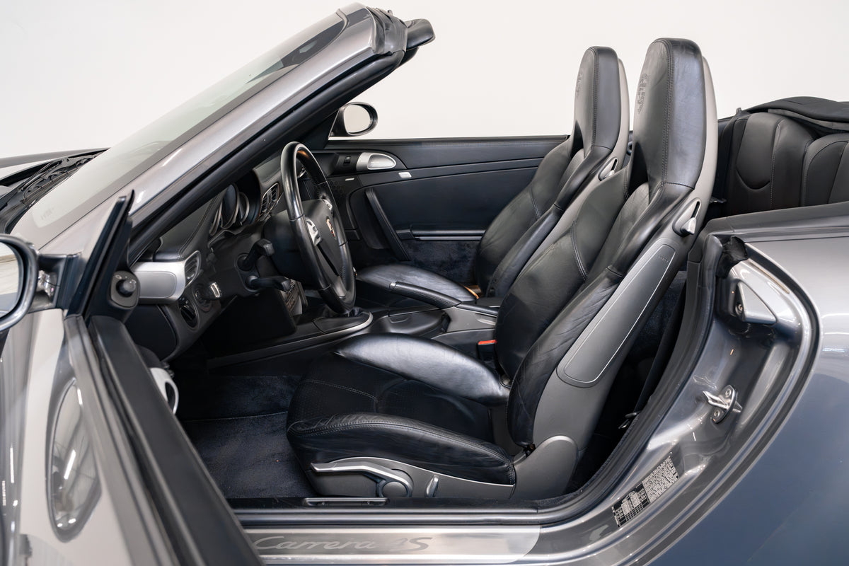 Porsche 911 Carrera 4S Cabriolet