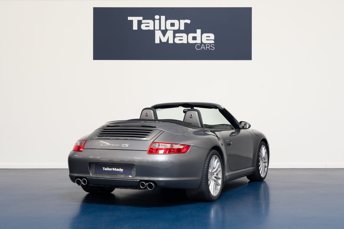 Porsche 911 Carrera 4S Cabriolet