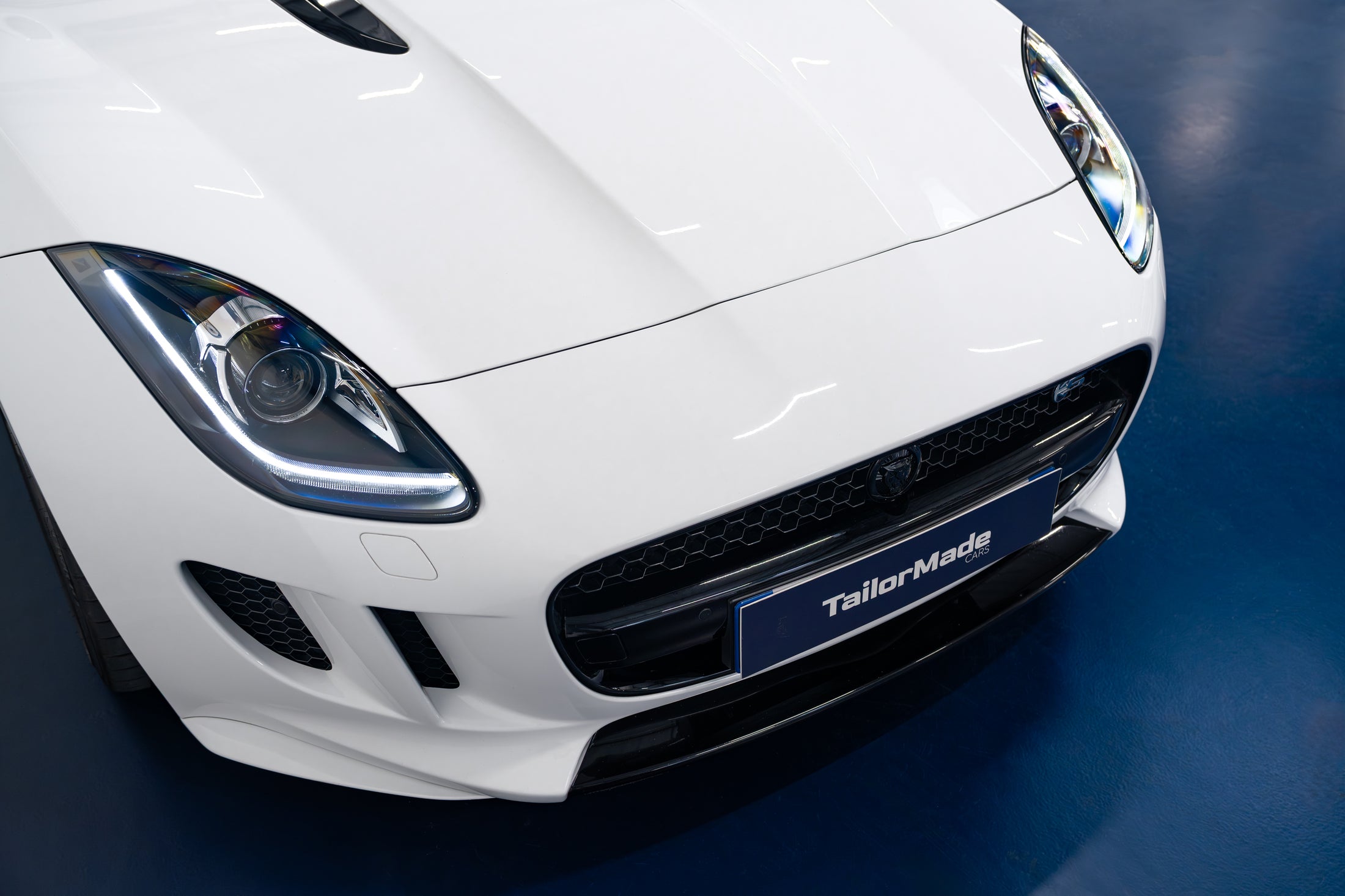 Jaguar F-Type V6