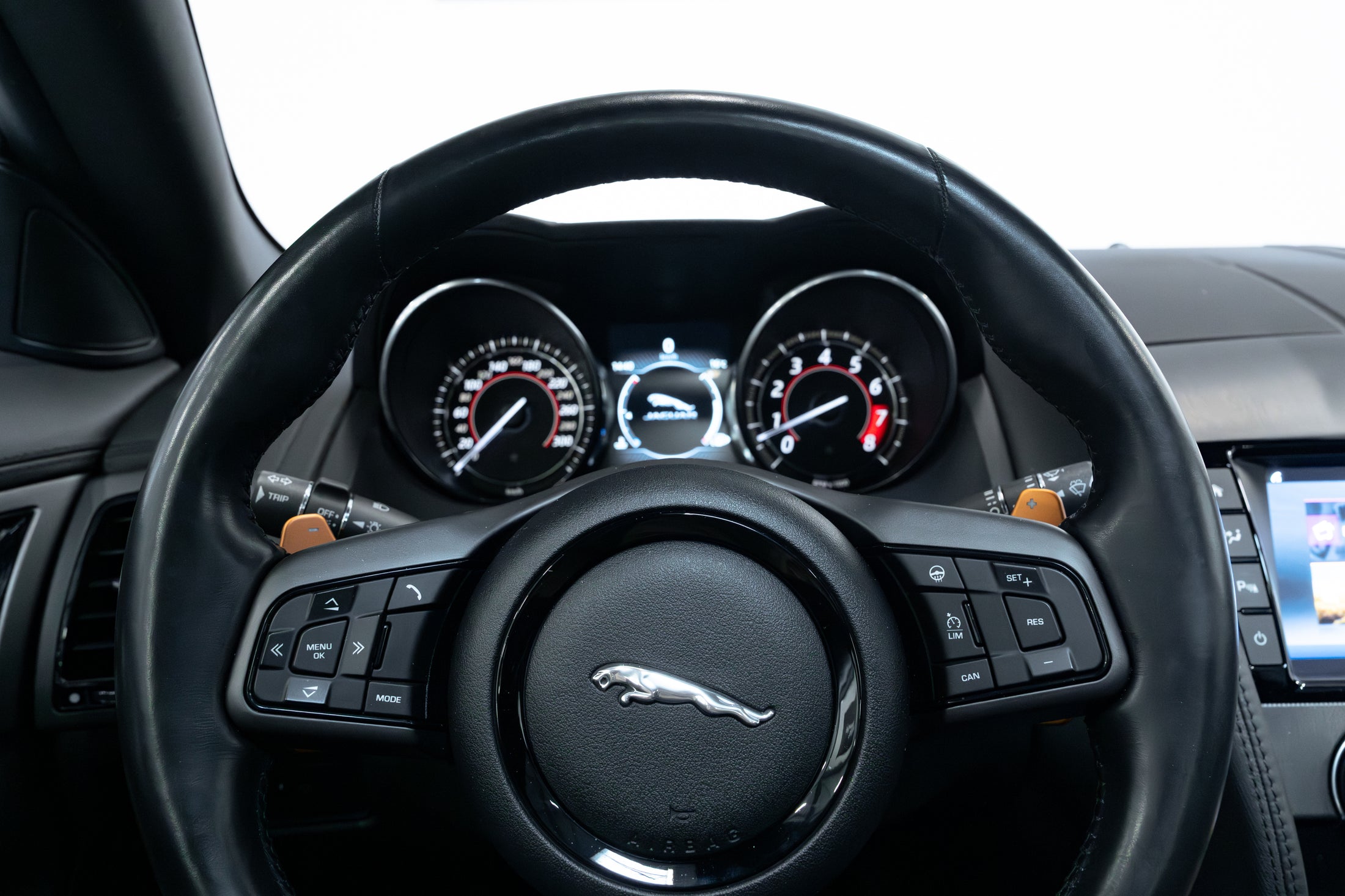 Jaguar F-Type V6
