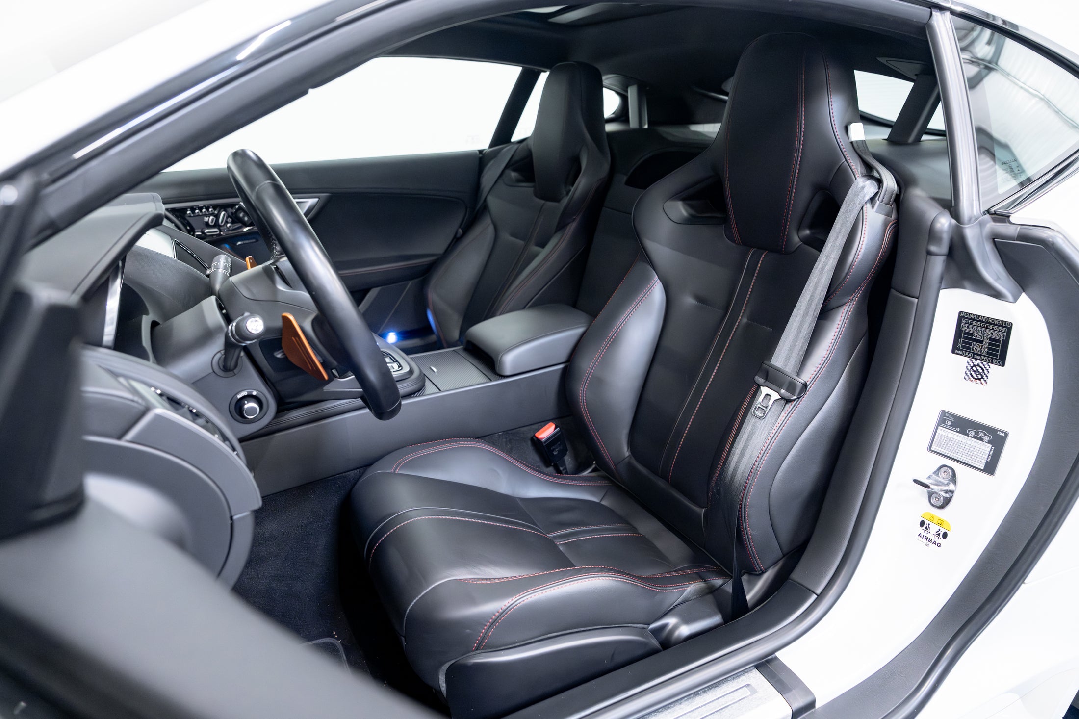 Jaguar F-Type V6