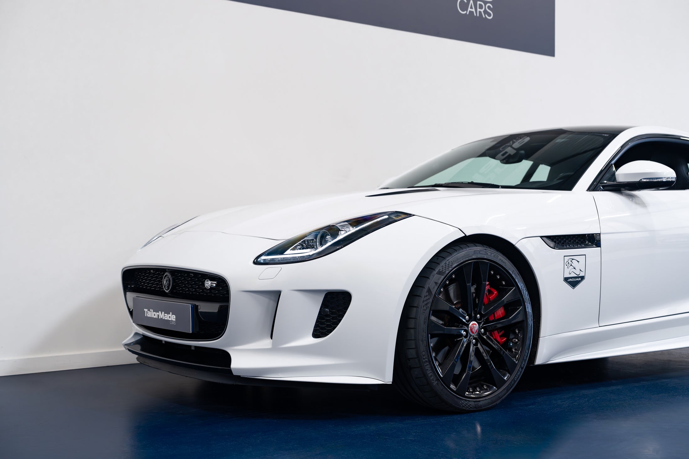 Jaguar F-Type V6