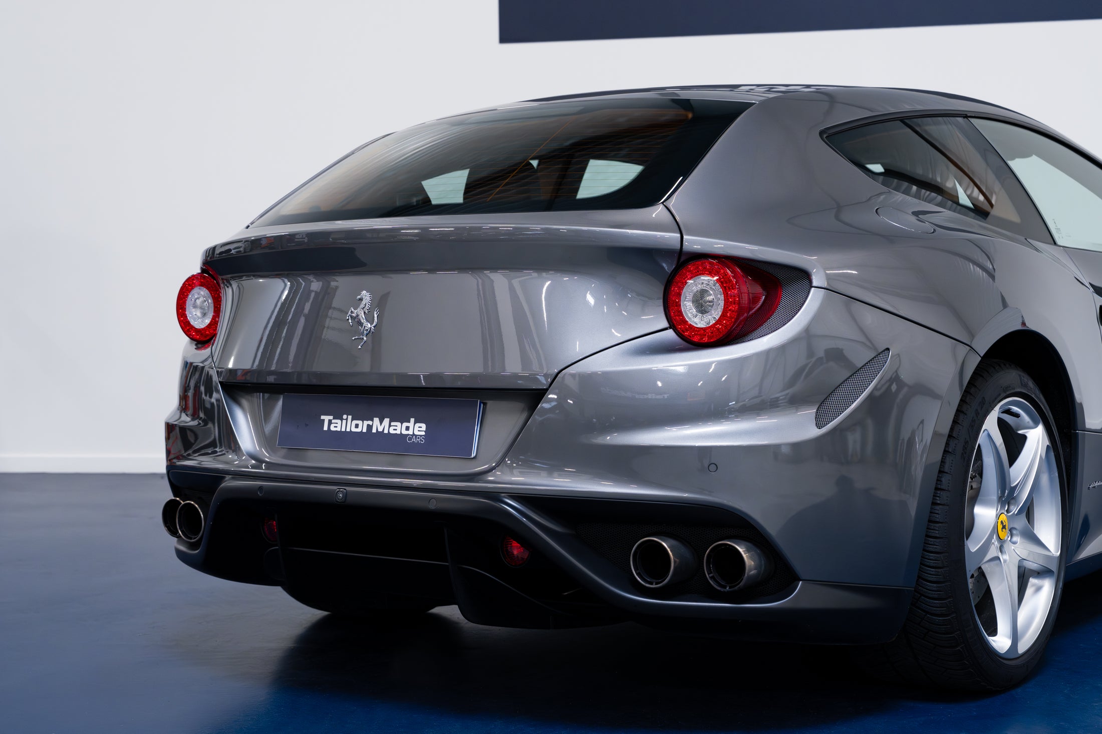 Ferrari FF