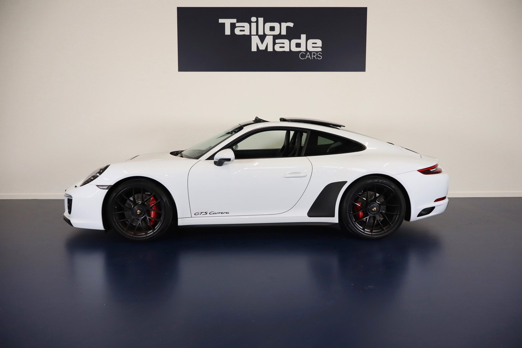 Porsche 911 carrera 4 GTS