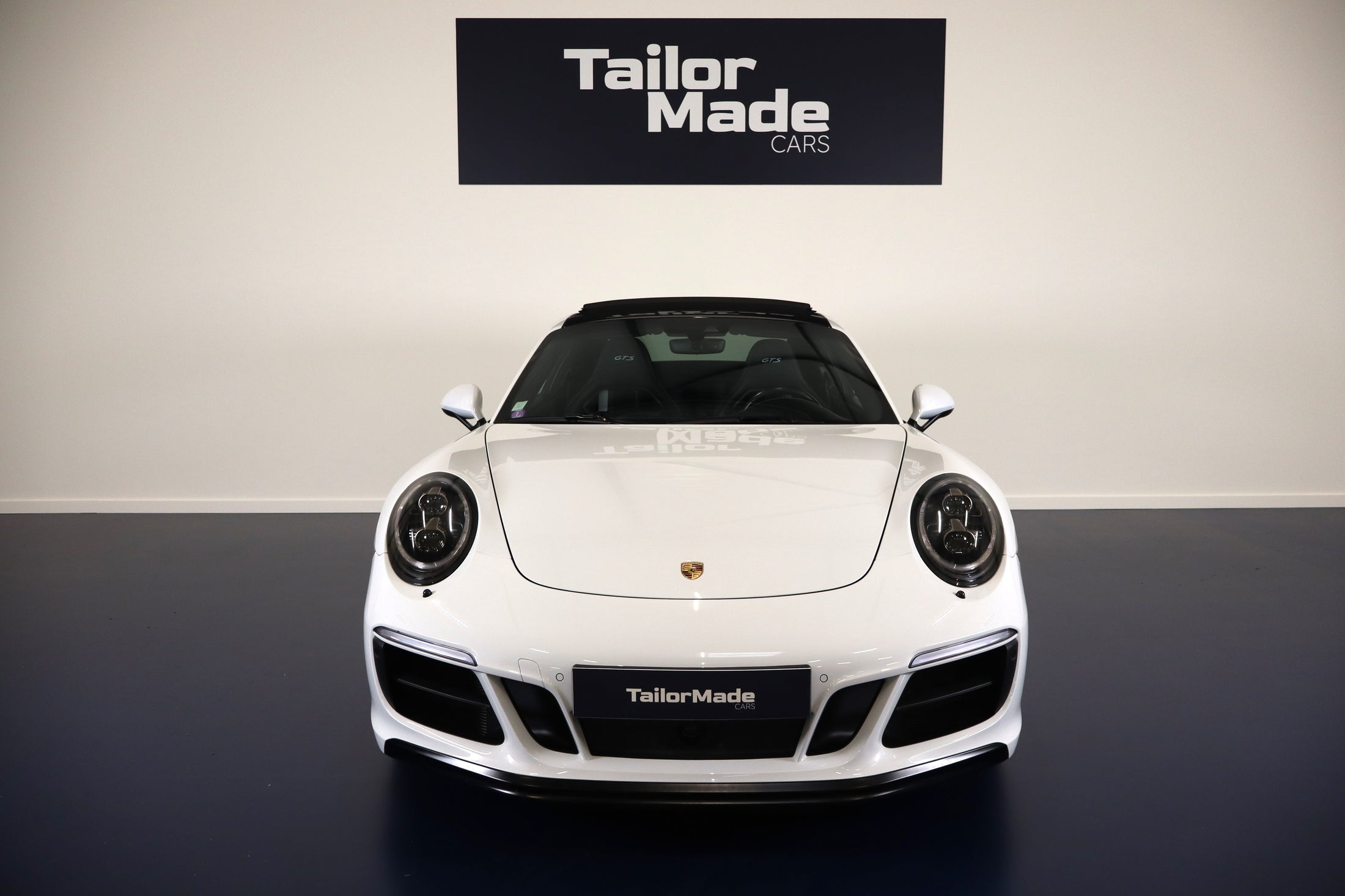 Porsche 911 carrera 4 GTS
