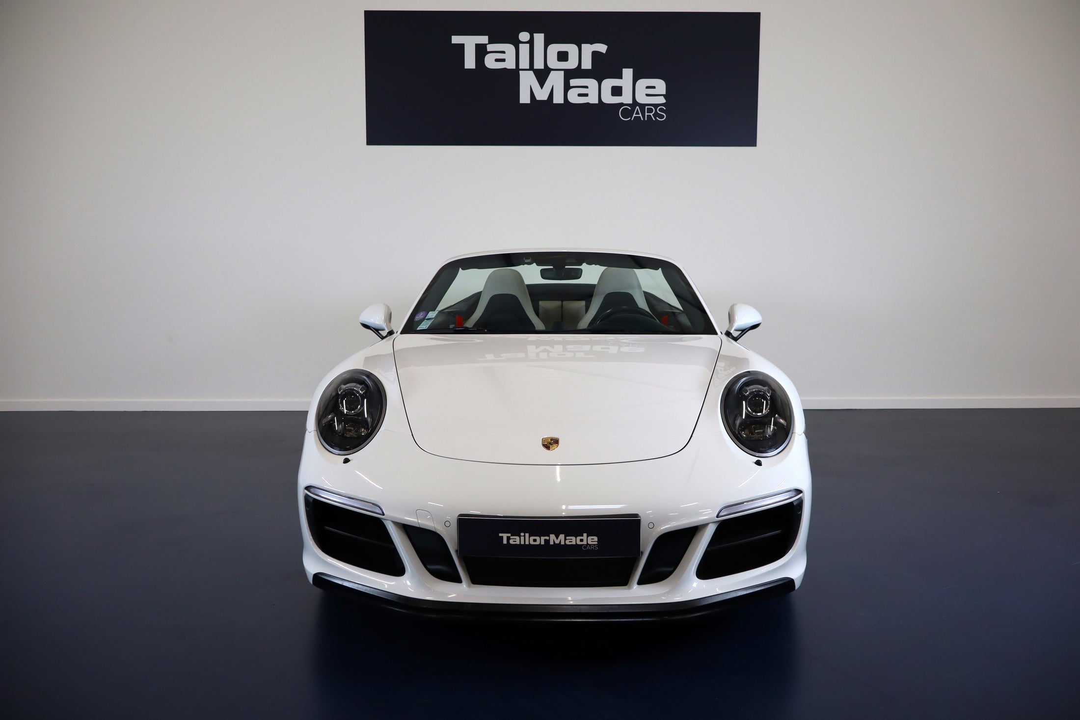 Porsche 911 carrera 4GTS cabriolet