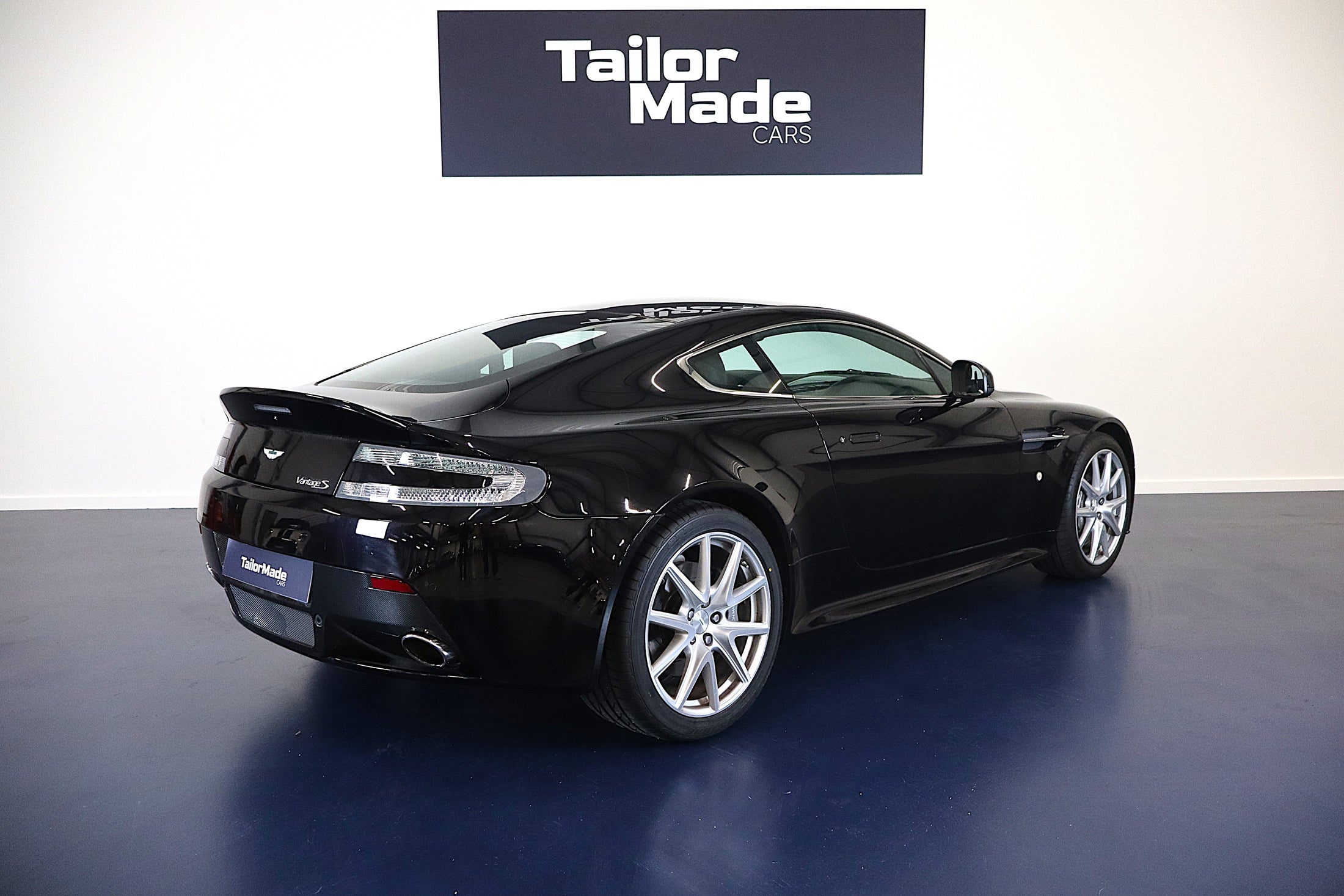 Aston Martin V8 Vantage
