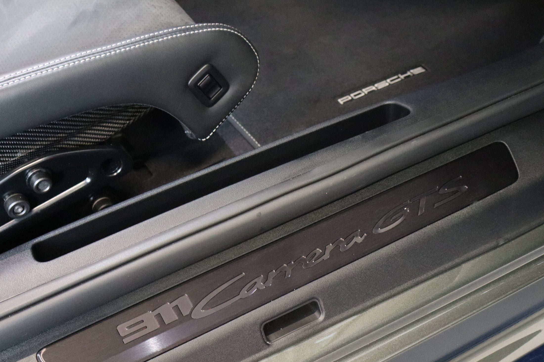 Porsche 911 GTS Coupe