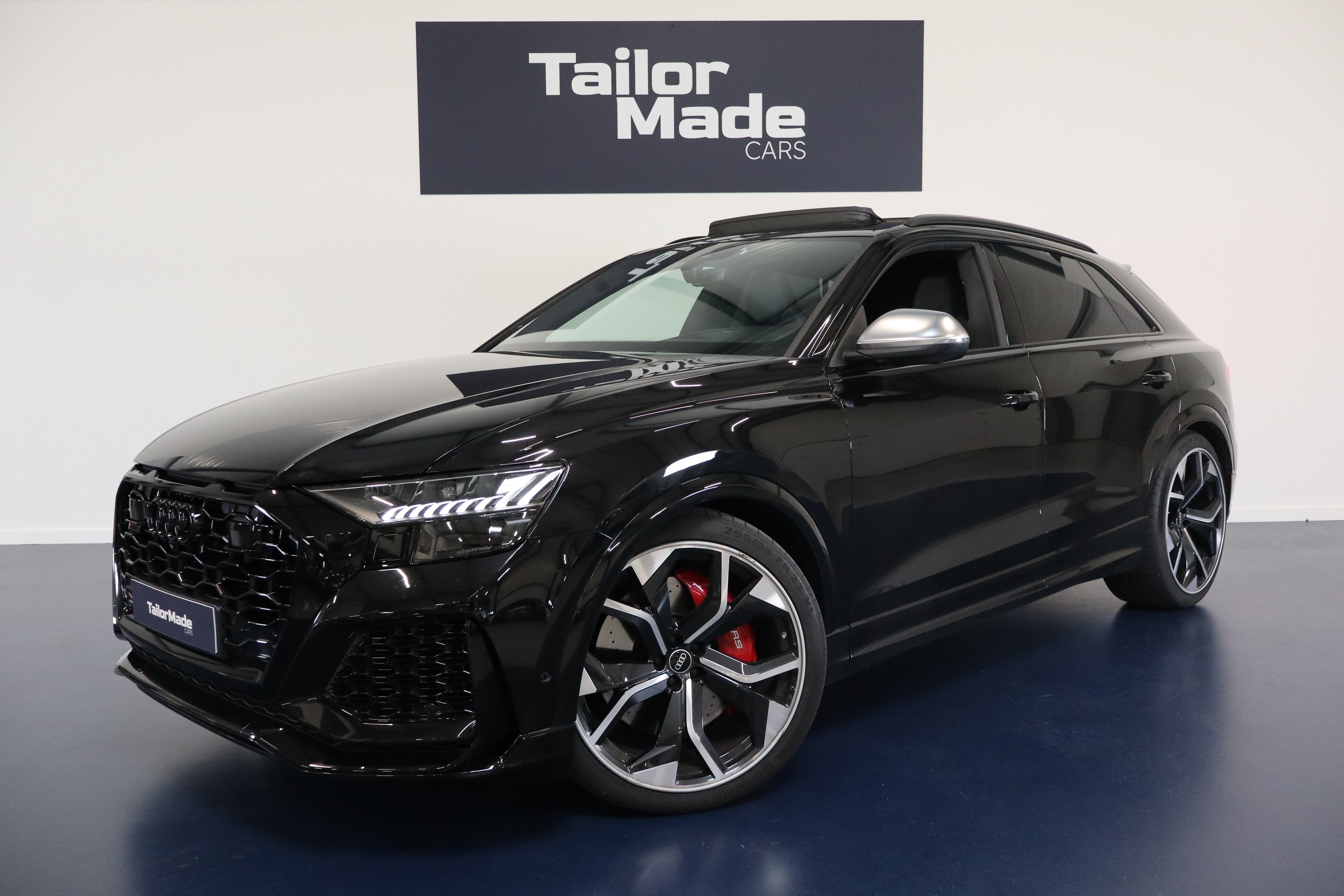 Audi RSQ8