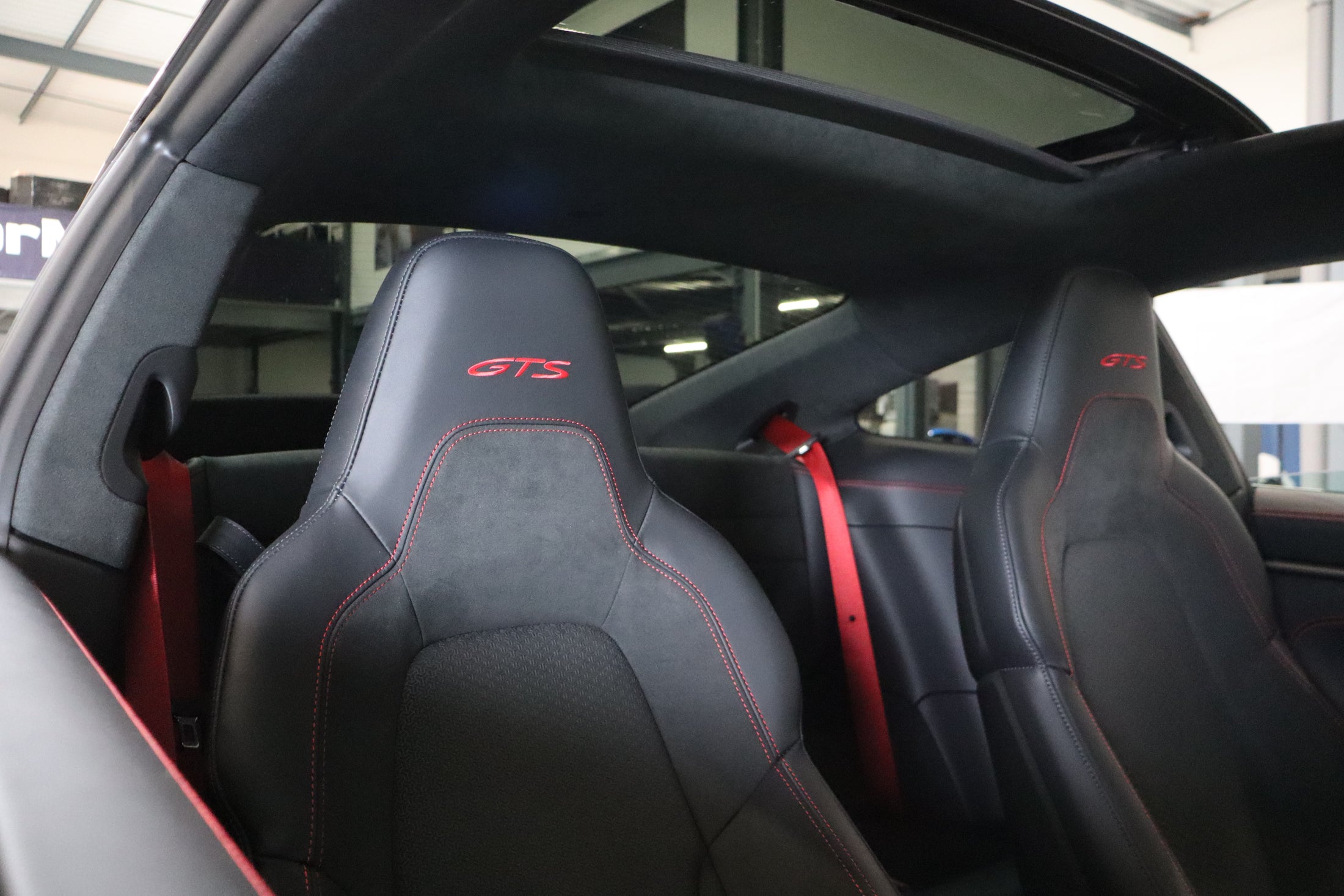 Porsche 911 Carrera GTS 541