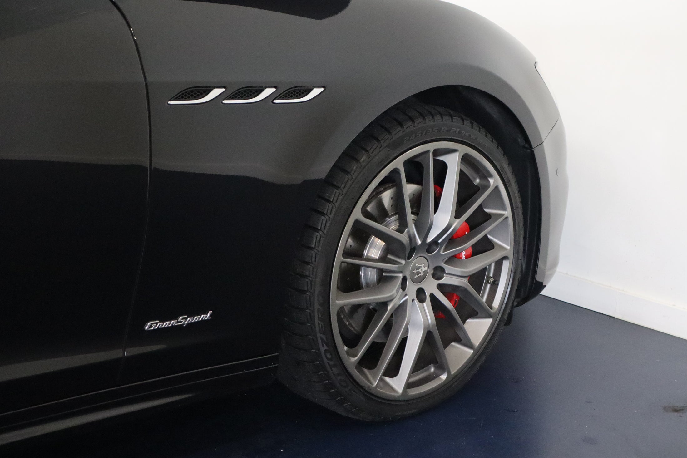 Maserati Ghibli SQ4