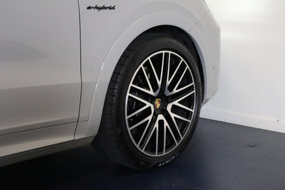 Porsche Cayenne SE Hybrid Coupé