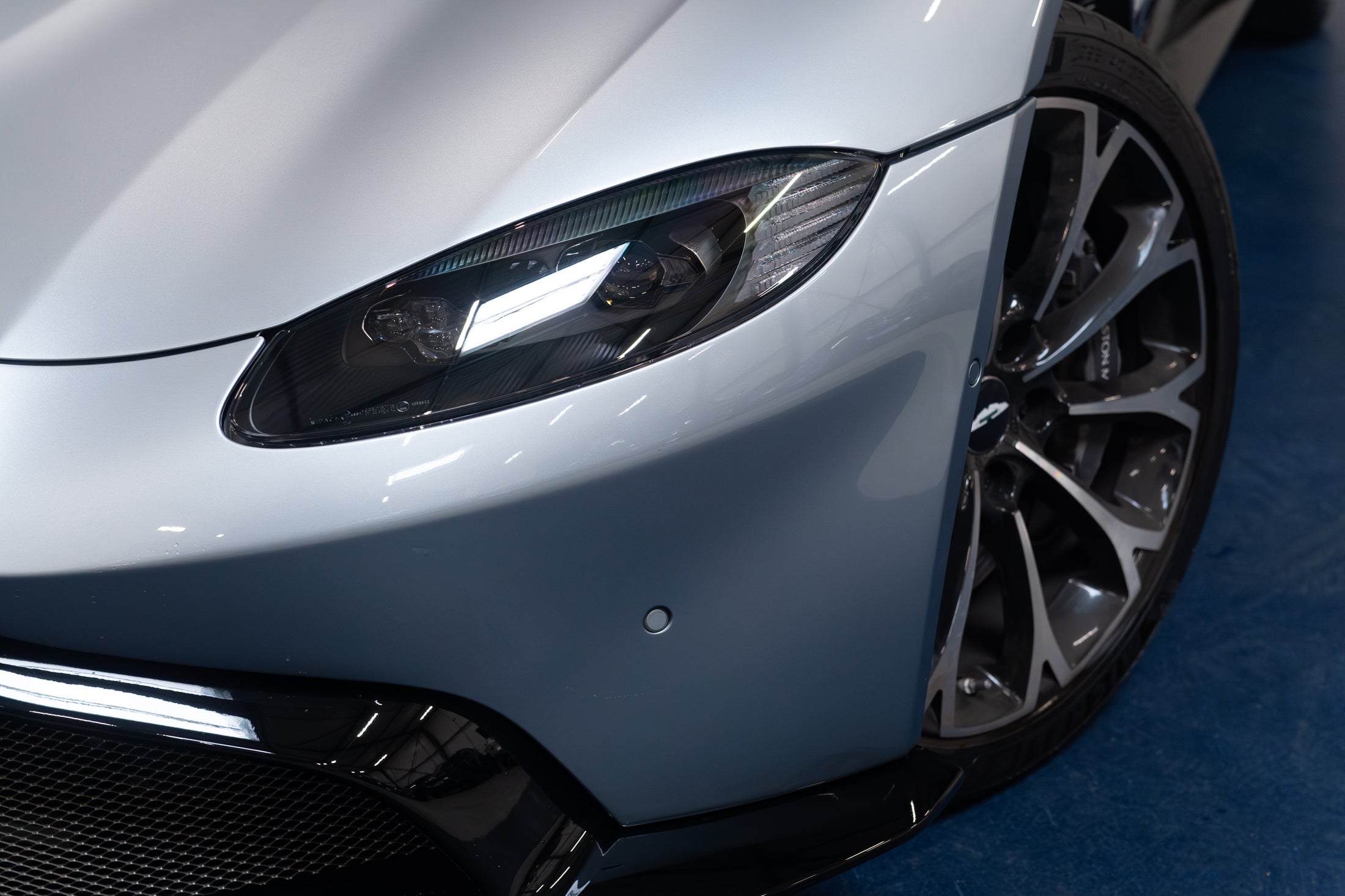 Aston Martin V8 Vantage 510
