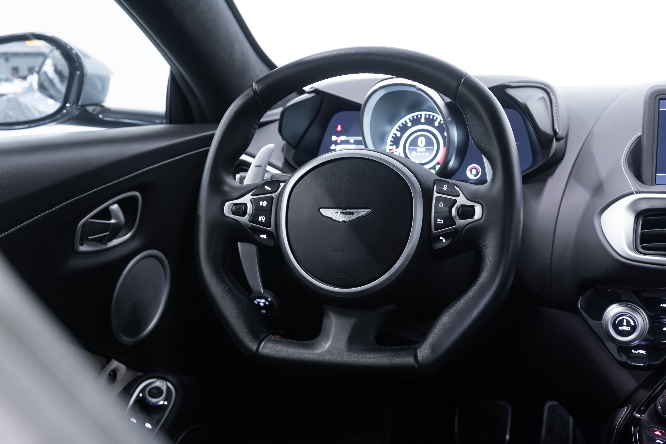 Aston Martin V8 Vantage 510