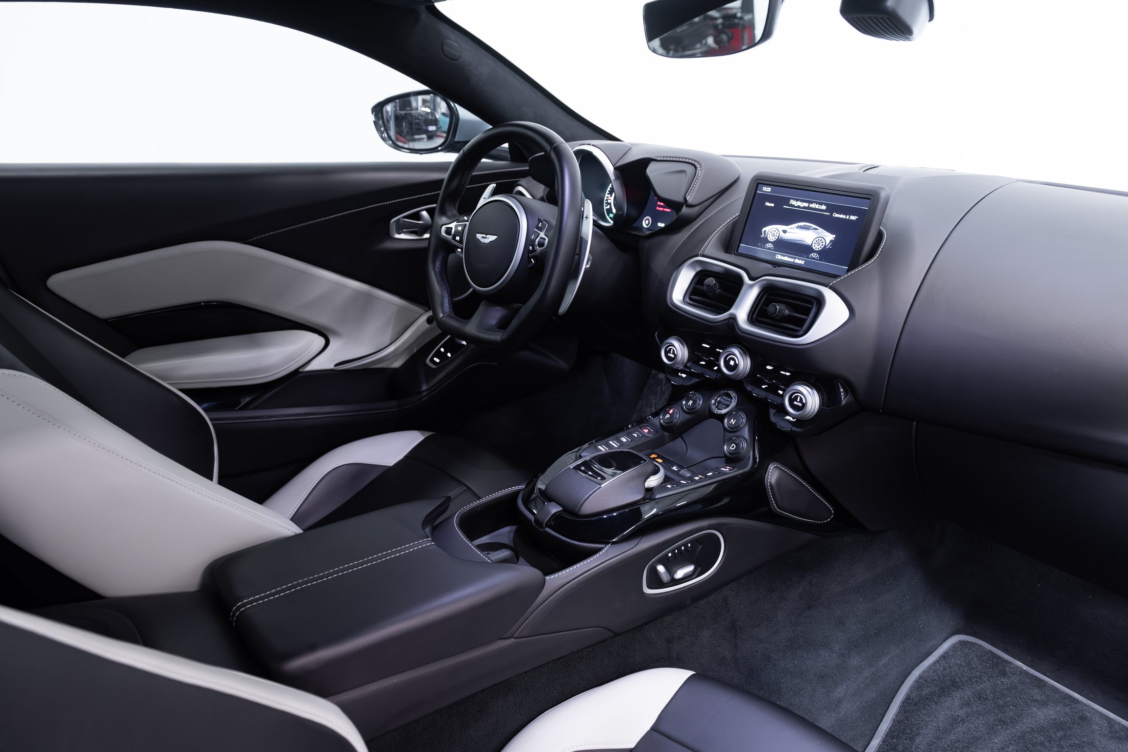Aston Martin V8 Vantage 510