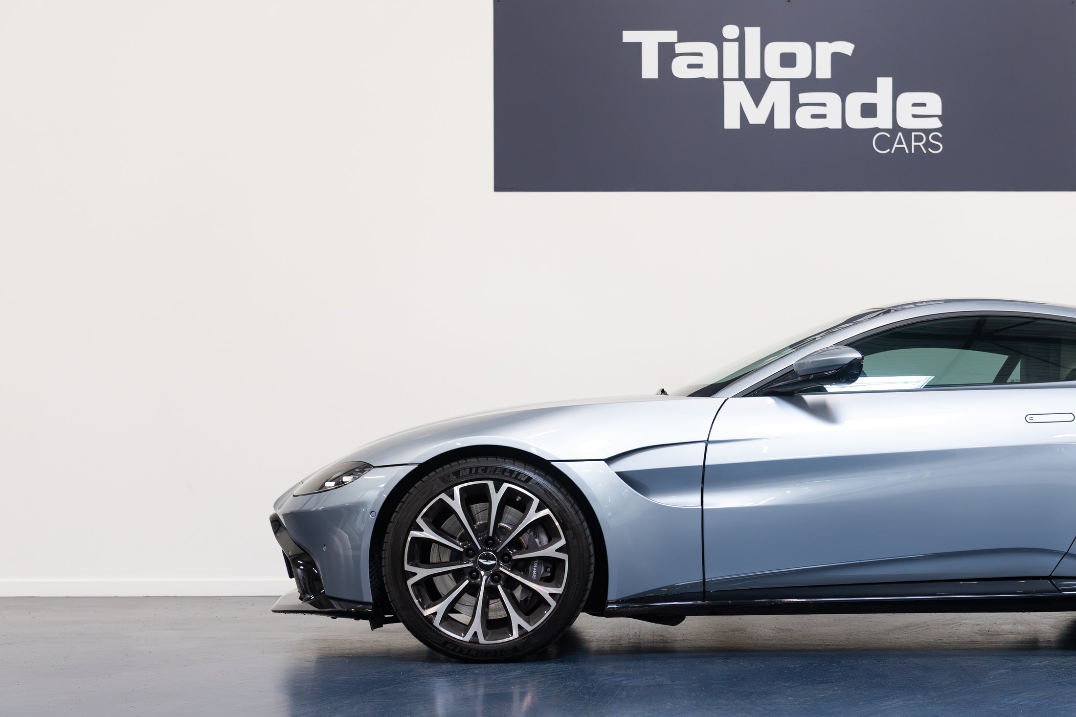 Aston Martin V8 Vantage 510