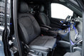 Charger l'image dans la visionneuse de la galerie, Mercedes Classe V 300D 4Matic AMG

